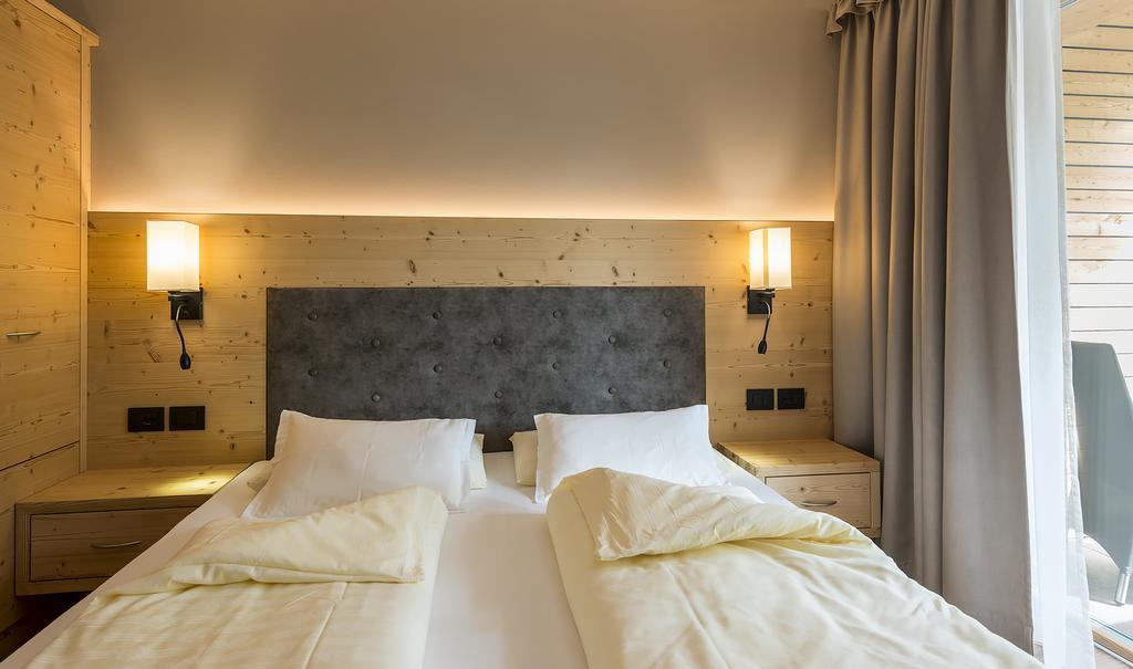 Cavallino 3* Badia (South Tyrol)